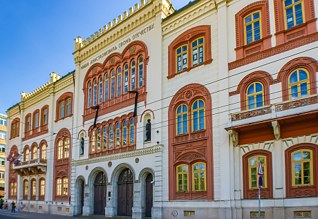 Смъртта на студент разпалва нови антиправителствени протести в Сърбия