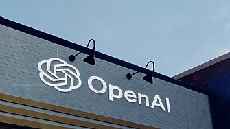 Борба за спецове по AI: Топ мениджъри на OpenAI преминават към конкурента Meta