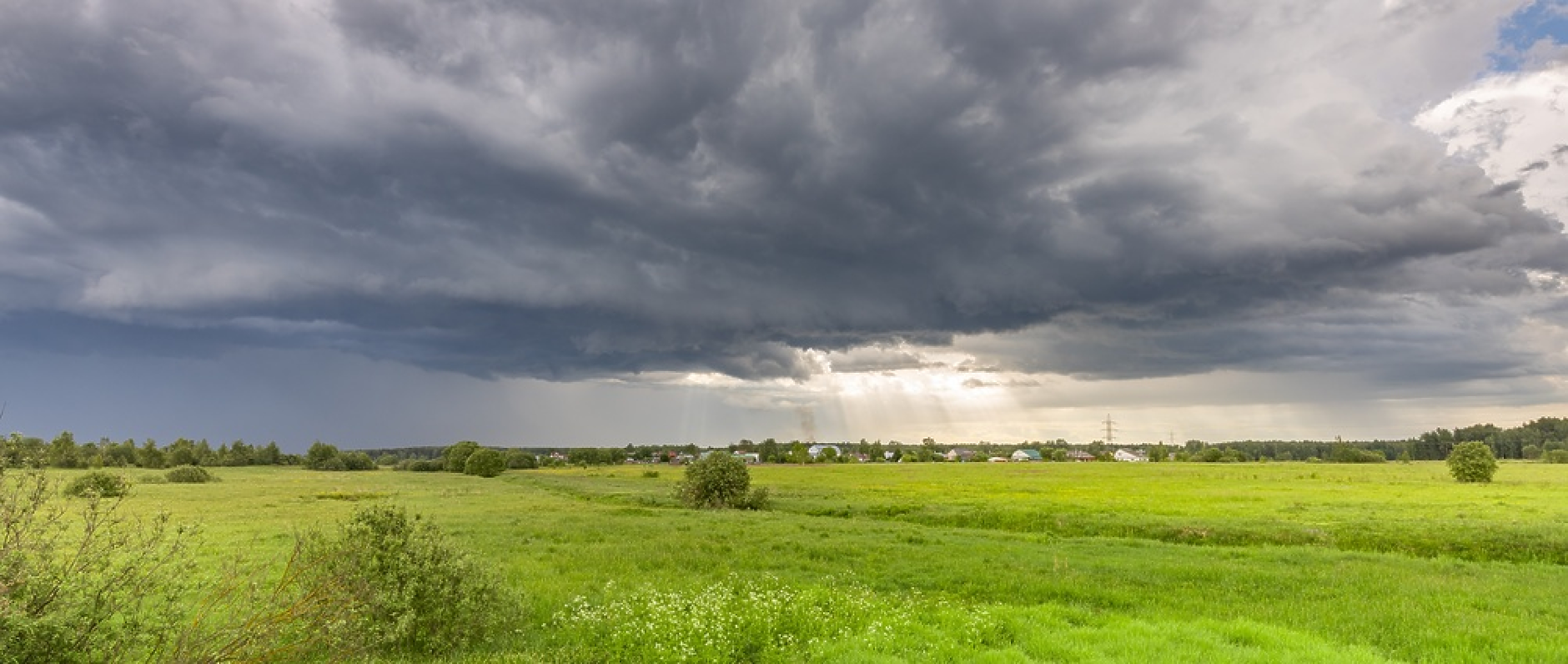 Времето: Ще бъде предимно слънчево, но още преди обяд от запад на изток ще се развива купеста и купесто-дъждовна облачност