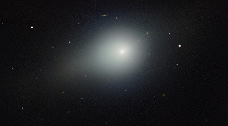 Учени проследиха произхода на междузвездна комета до студен край на Млечния път