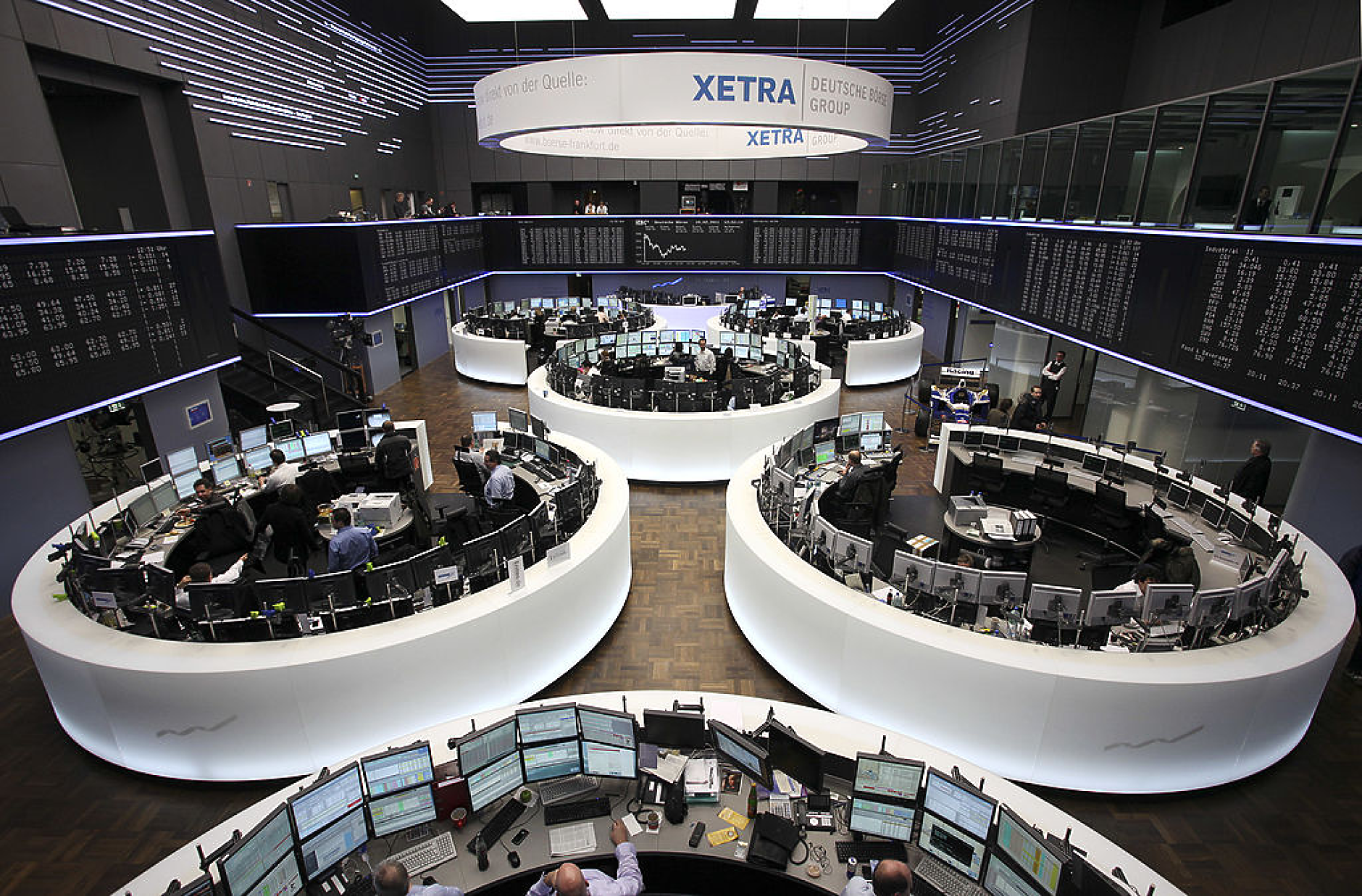 Европейските акции са се насочили към първи седмичен спад от пет седмици*