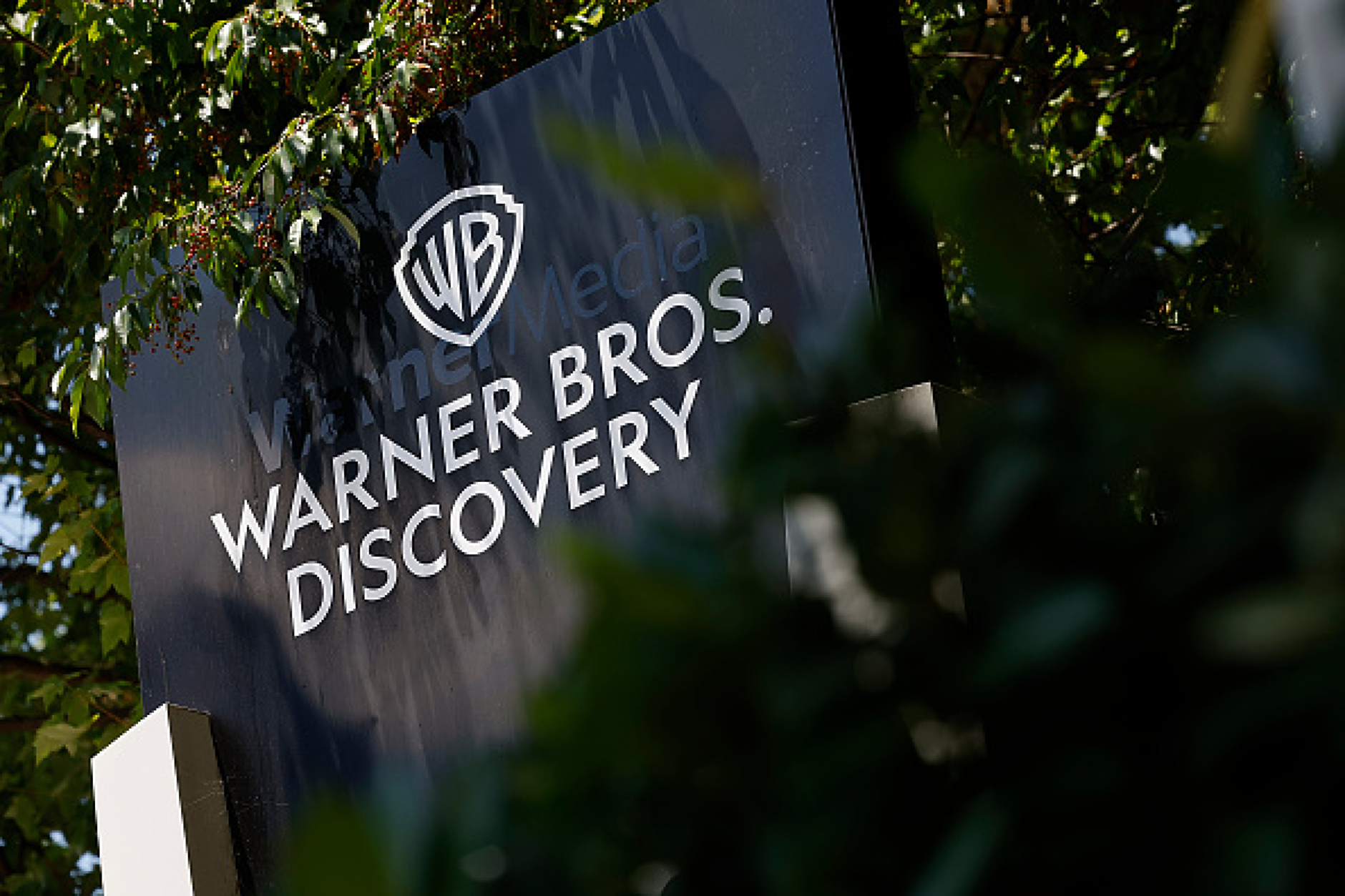 Поради сделката с Paramount:  Warner Bros. Discovery отчете тримесечна загуба от 2,9 млрд.  долара 