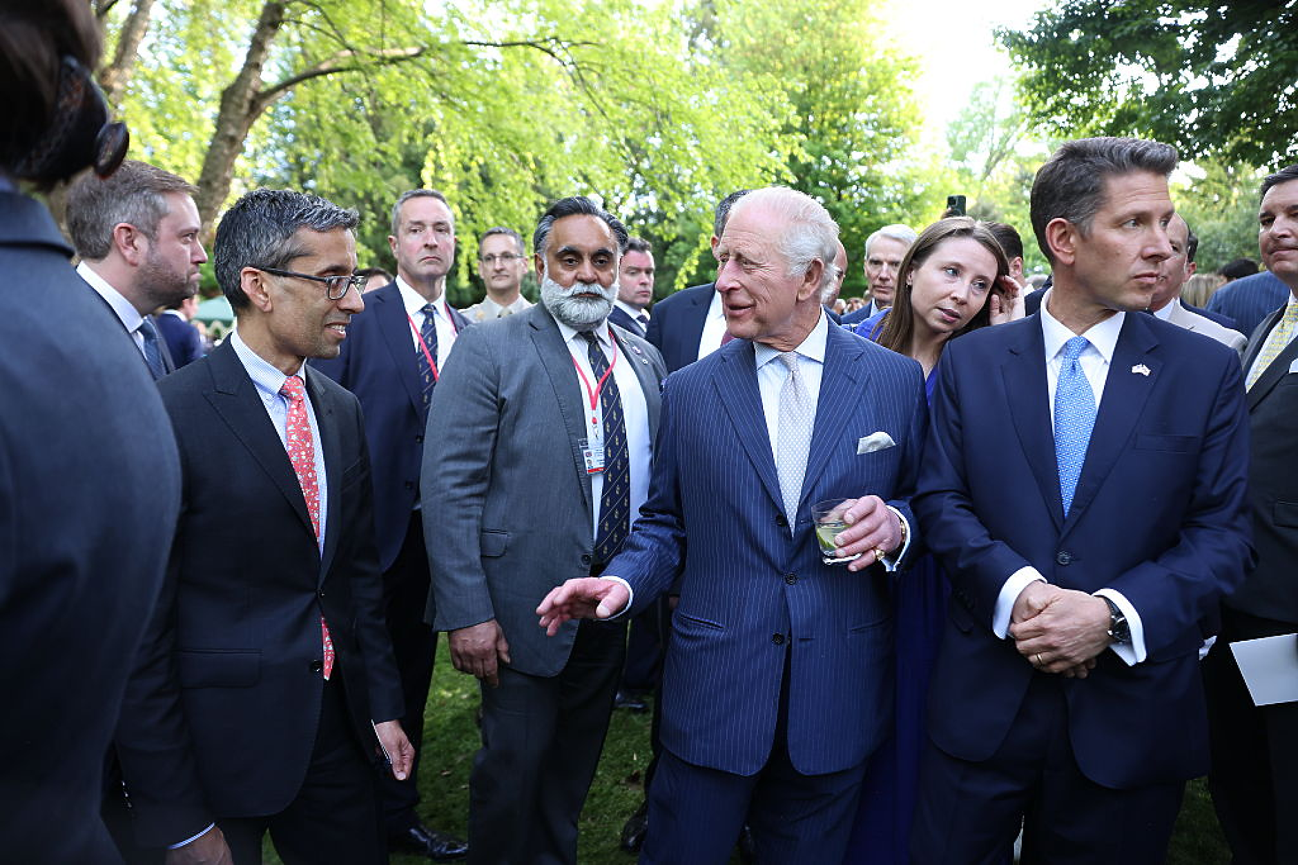 Чарлз с призив за възраждане на „специалните отношения“ в реч пред Конгреса на САЩ