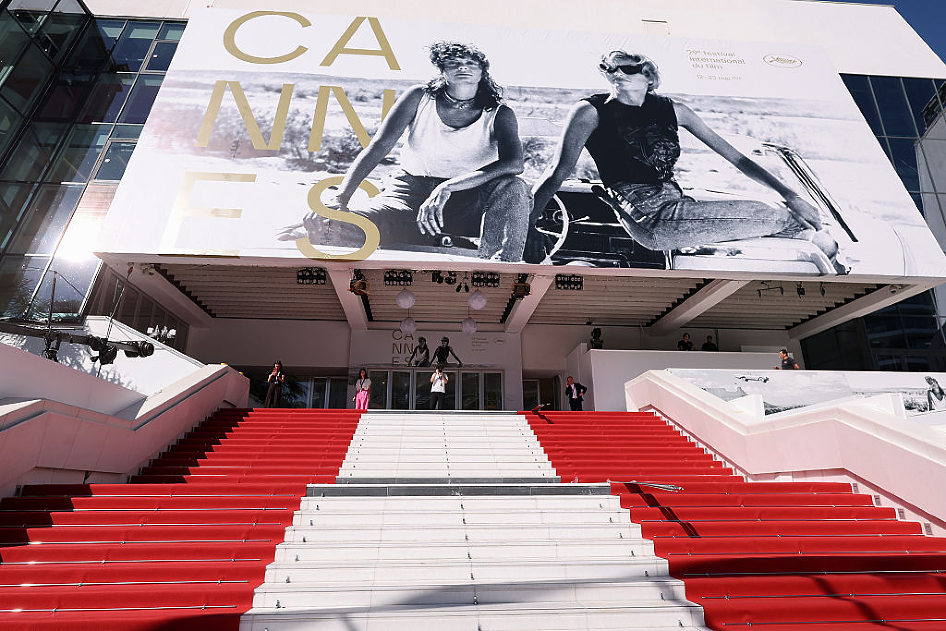 Фестивалът в Кан започва със звезден блясък, но без силно холивудско присъствие