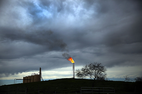 КЕВР одобри цената на природния газ за май, тя остава сред най-ниските в Европа