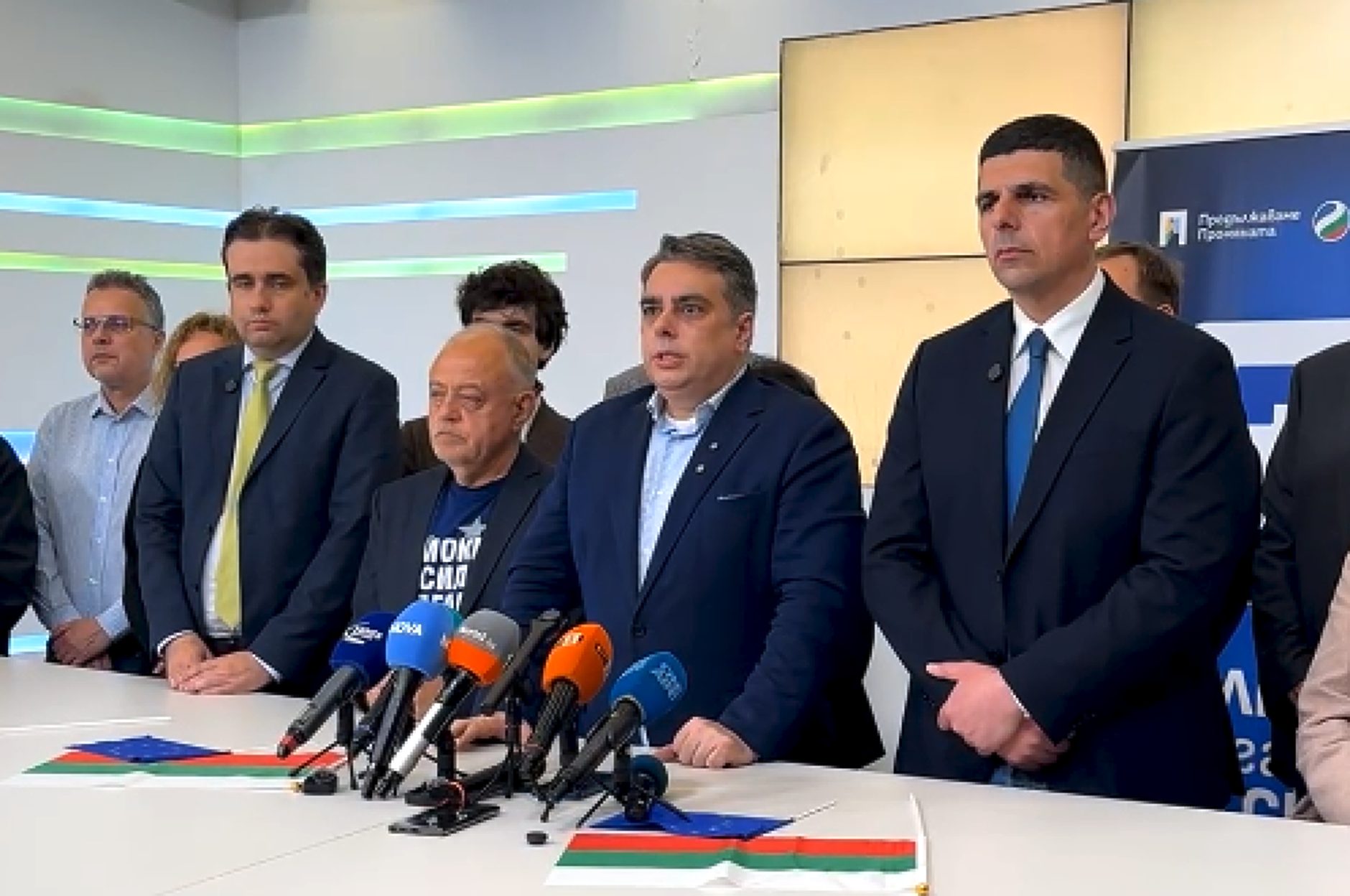 Разцепление: Продължаваме промяната и Демократична България ще имат две отделни парламентарни групи