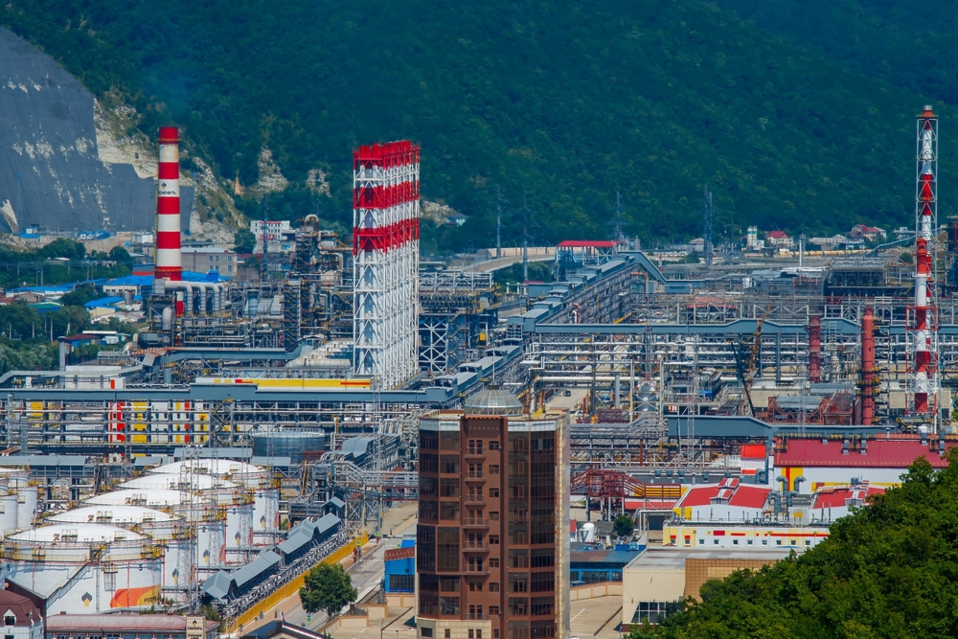 Украйна нанася удари по руска петролна инфраструктура в Черно море