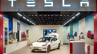 Американският производител на електрически автомобили Tesla е на път да