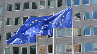 ЕС очаква положително решение за заем от 90 млрд. евро за Украйна в сряда