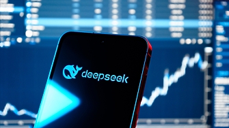 Китайският стартъп за изкуствен интелект DeepSeek представи в петък предварителна