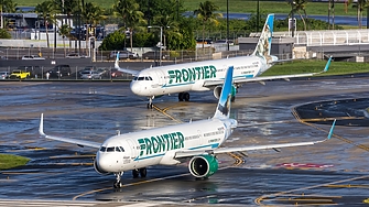 Група нискотарифни американски авиопревозвачи включително Frontier Airlines и Avelo Airlines