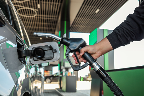 С колко поскъпнаха горивата у нас през последния месец?