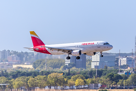 Испанският министър на туризма: Купувайте самолетни билети сега