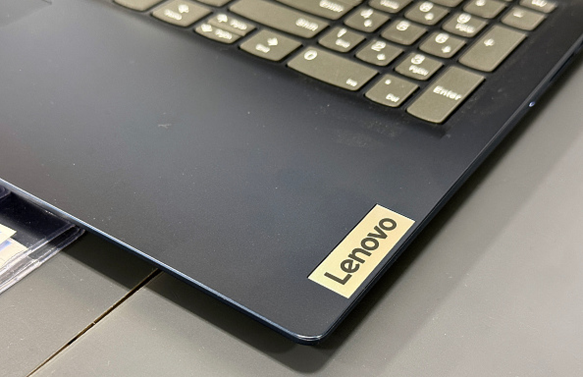 Най-високо ниво от 26 г.: Акциите на Lenovo скочиха с 20% след публикуването на отчета за приходите