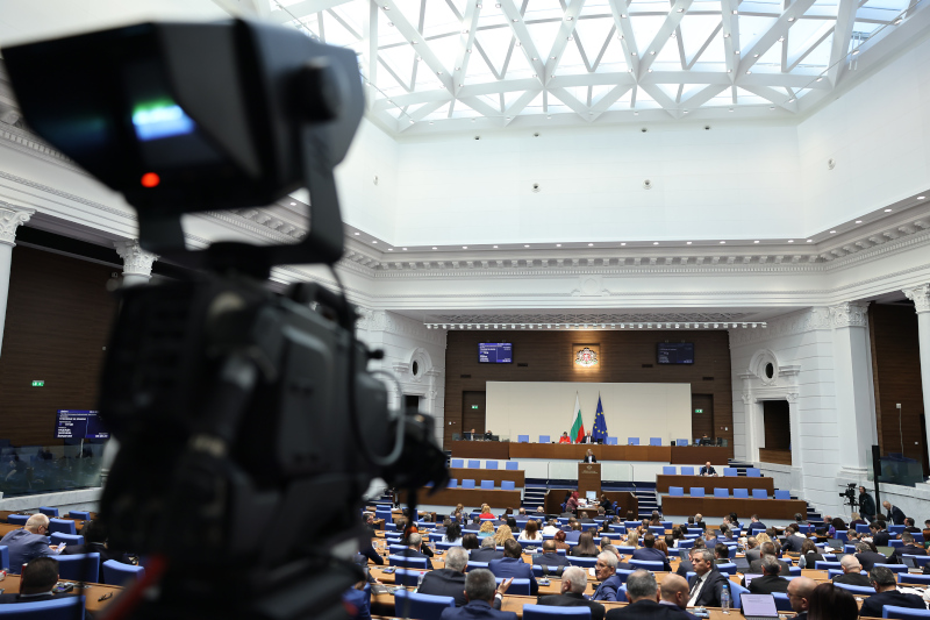 Двама нови народни представители от 