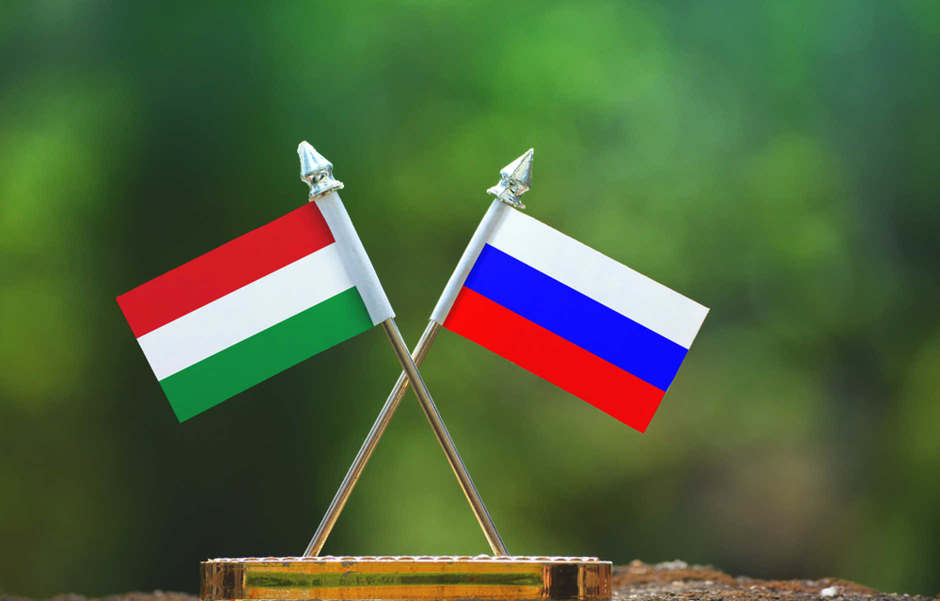 Унгария привика руския посланик след мащабна атака с дронове близо до границата с Украйна