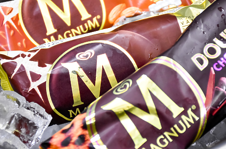 Компаниите Blackstone и CD&R обмислят купуване на производителя на сладолед Magnum
