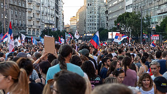 Протестиращите студенти в Сърбия подновяват натиска срещу Вучич с голям митинг през уикенда