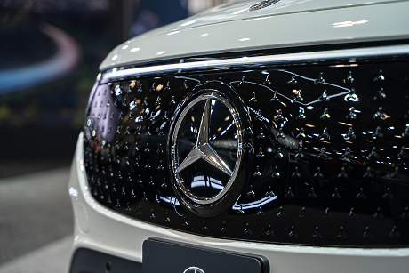 Вносителят на Mercedes-Benz в България има нов собственик