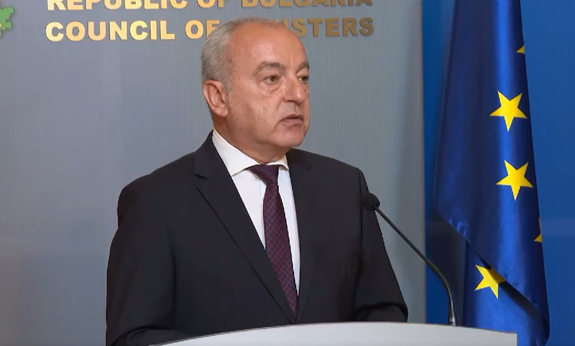 Гълъб Донев: Финансовата реалност към настоящия момент е дефицит от 7,4%