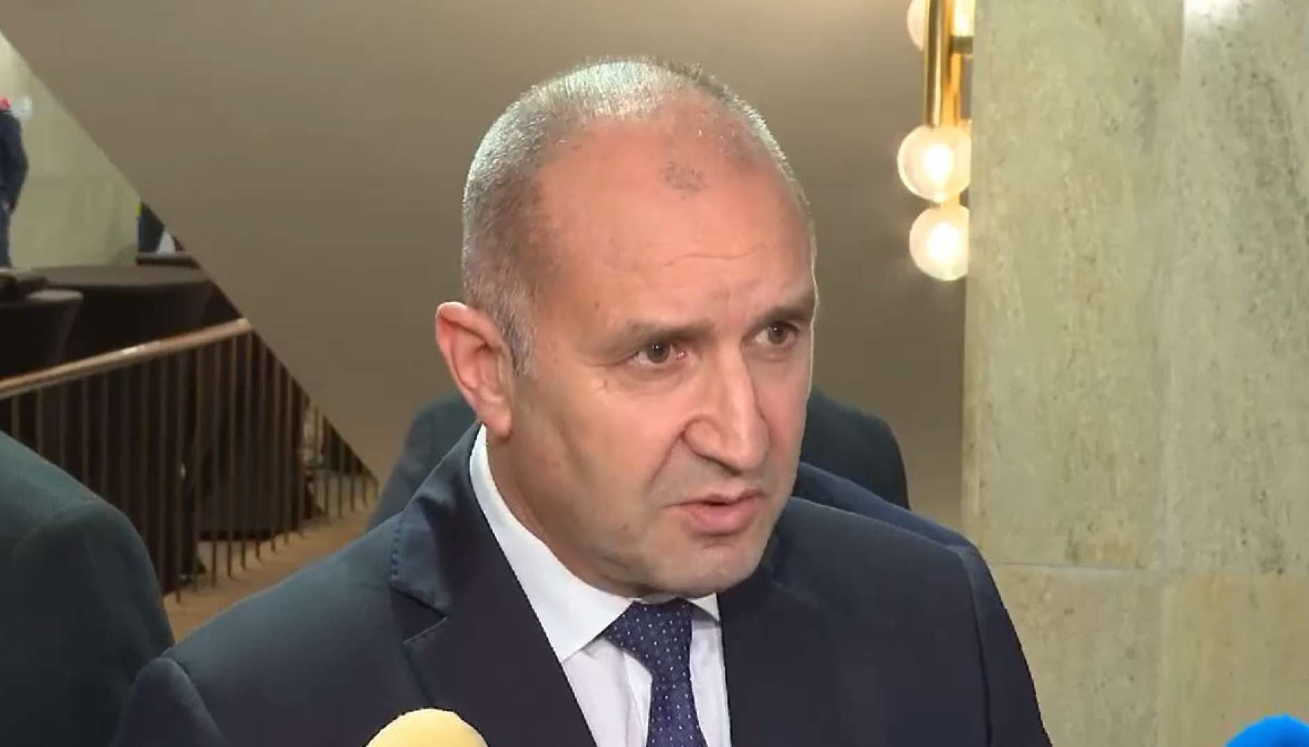 Радев: Няма да допуснем санкции, които рефлектират негативно върху икономиката ни