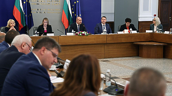 Премиерът изиска бърза реакция при бедствия от областните управители