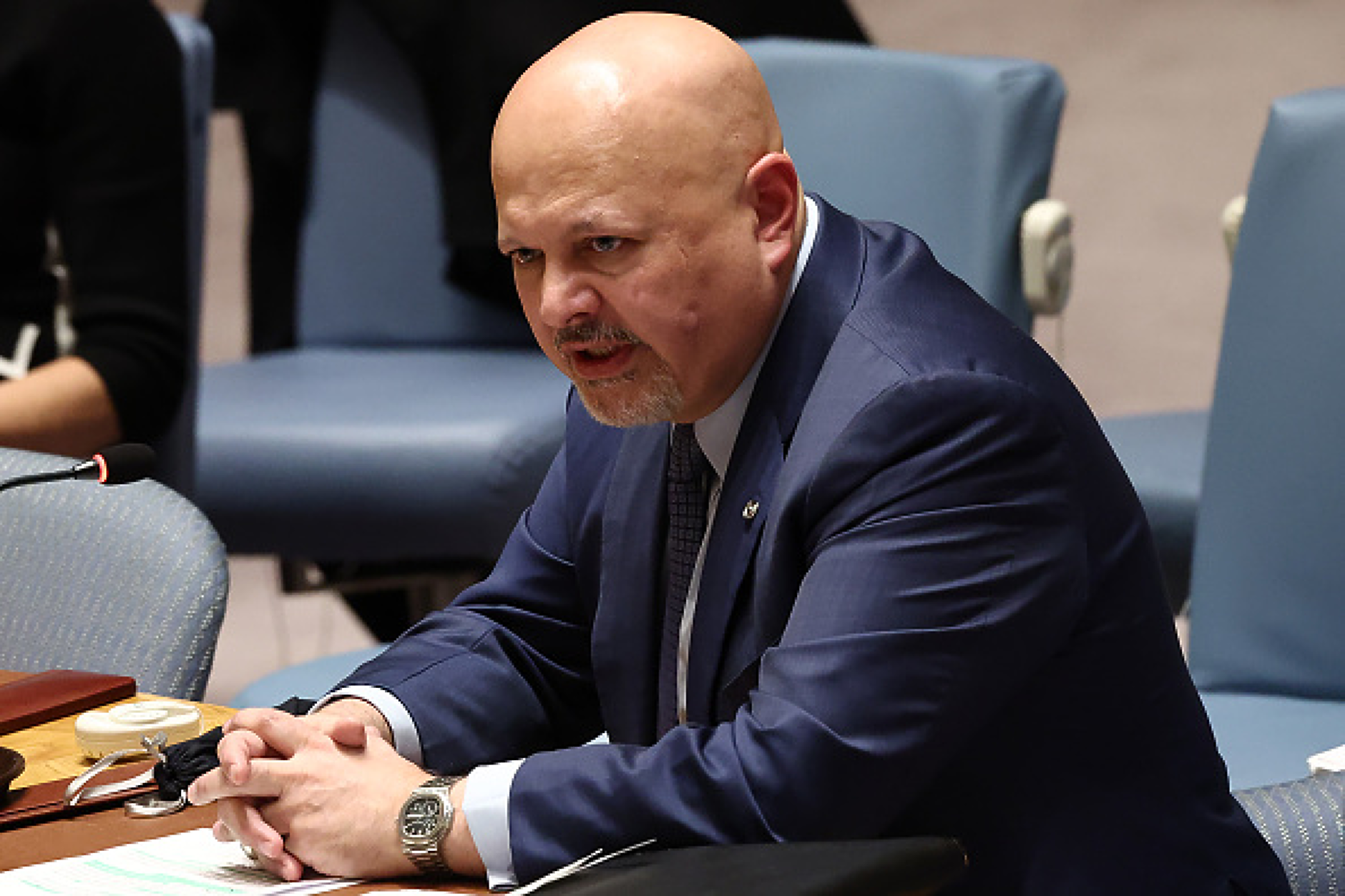 Главният прокурор на Международния наказателен съд отстранен по подозрение за сексуален тормоз