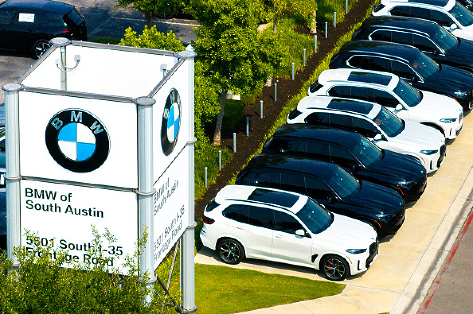  BMW  се готви за преговори със служителите след предупреждение за по-ниска печалба