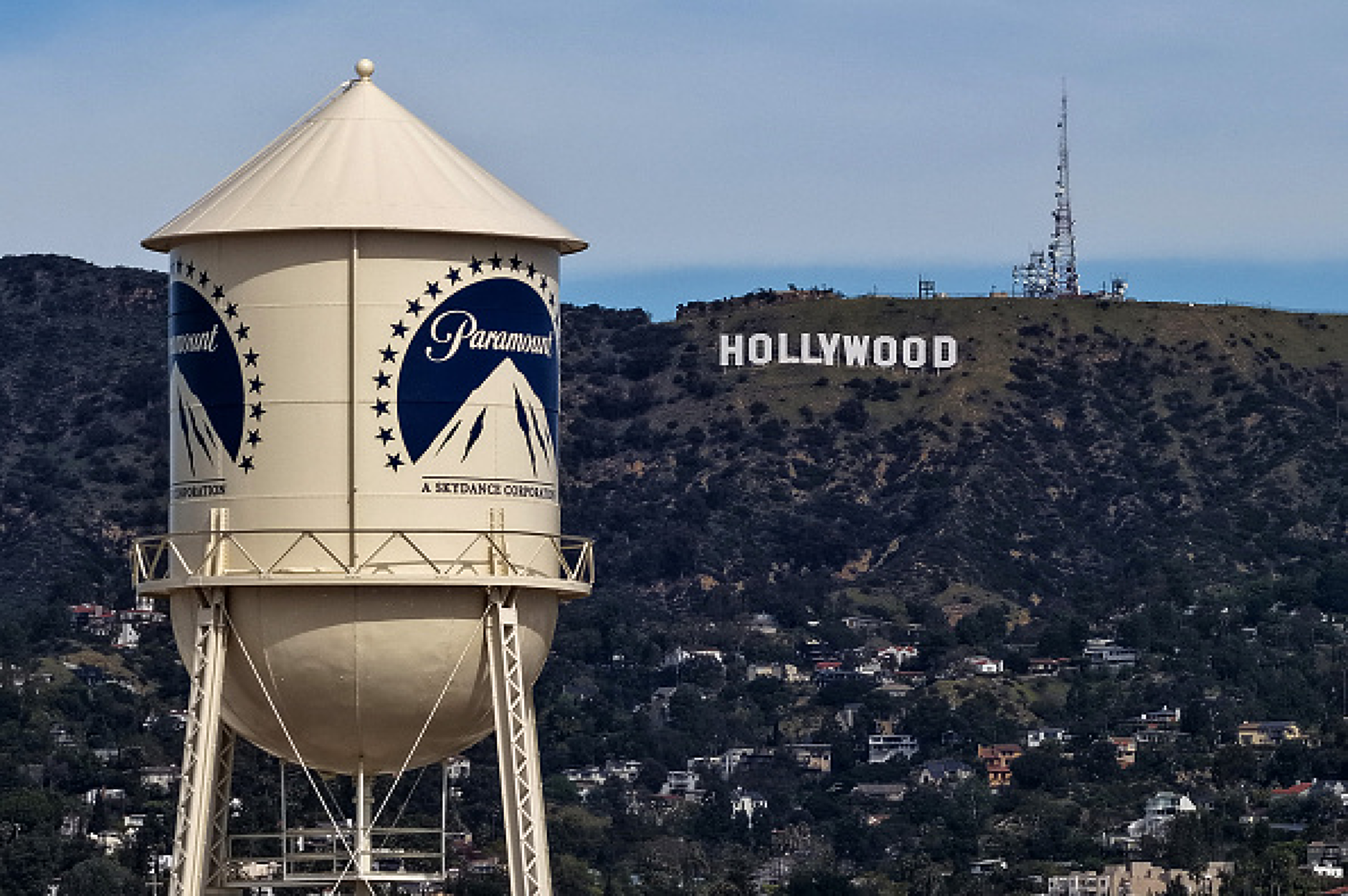 Заради пазар на филми: Китайските регулатори одобриха сливането на Warner Bros. и Paramount за 110 млрд. долара