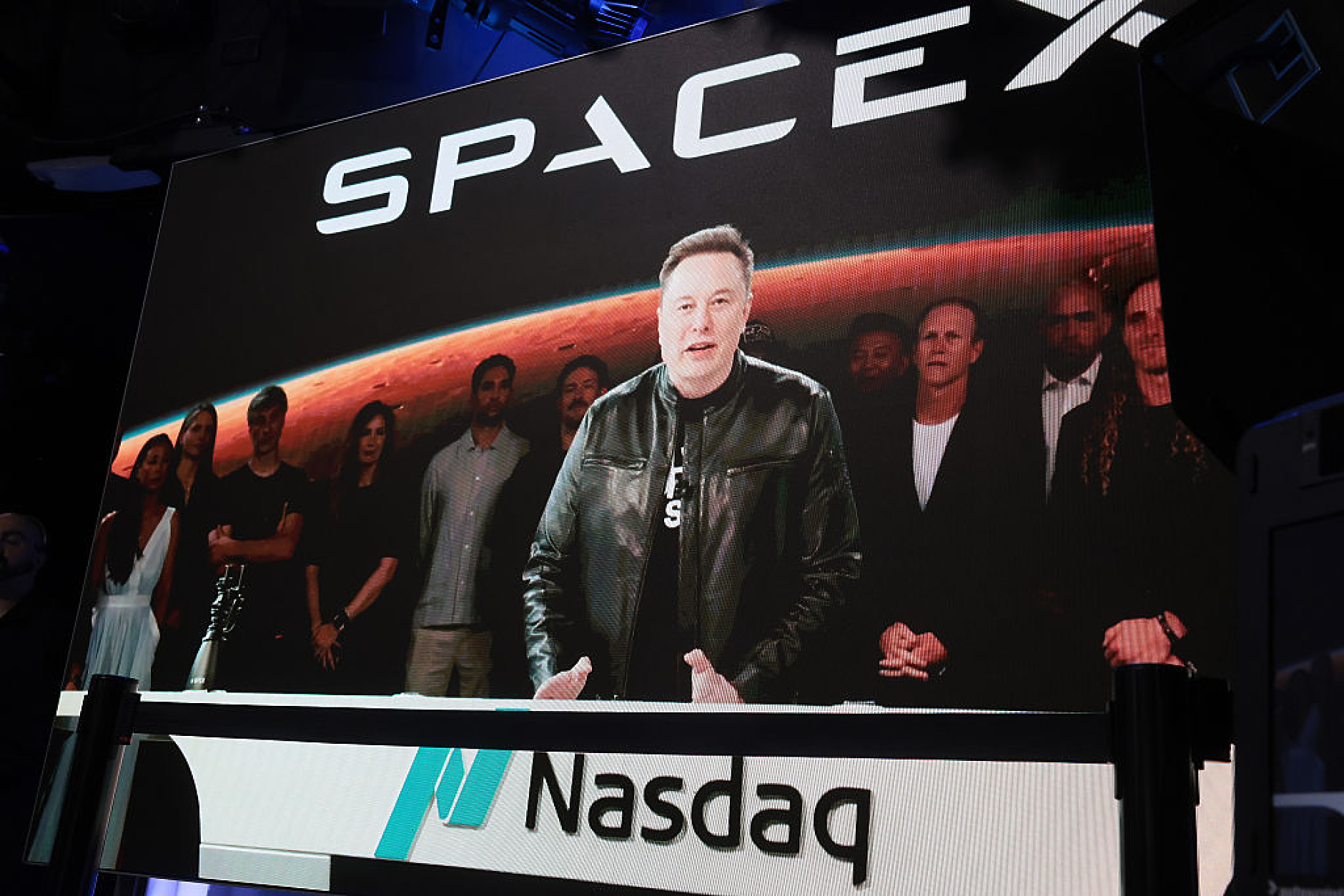 Мъск смята, че SpaceX може да генерира приходи от 1 трилион долара до 2030 г.
