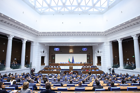 Депутатите създадоха 24 постоянни парламентарни комисии. ПБ оглави 15, а опозицията - 9