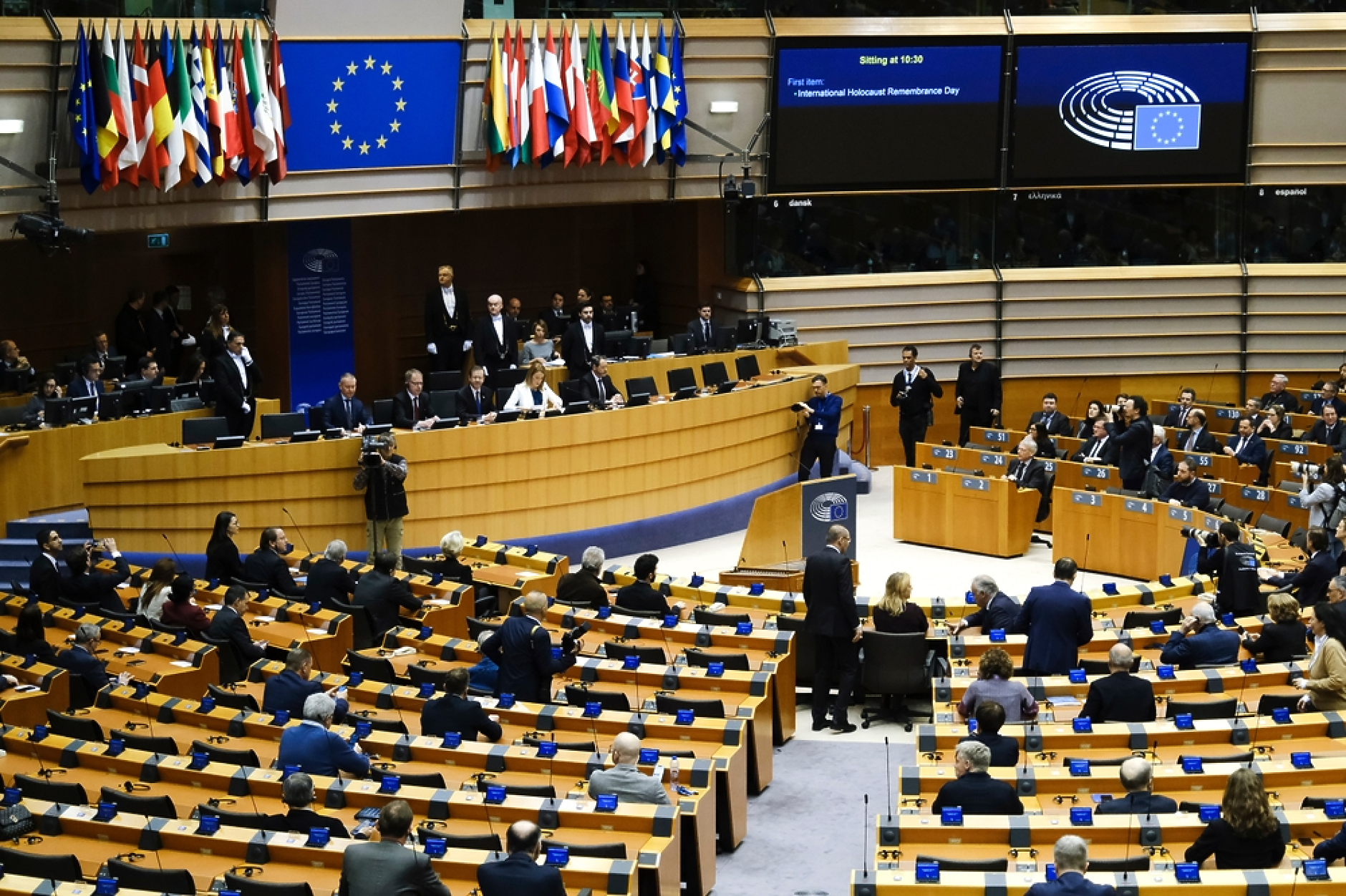 Европейският парламент одобри най-строгия миграционен закон в историята на ЕС