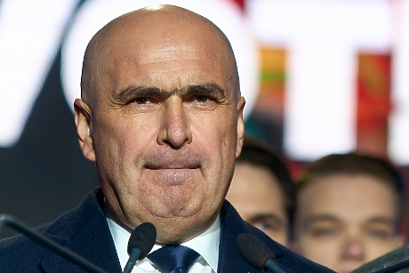 Боложан е преизбран начело на НЛП, партията затяга вътрешната дисциплина и изключва опозиционни фигури