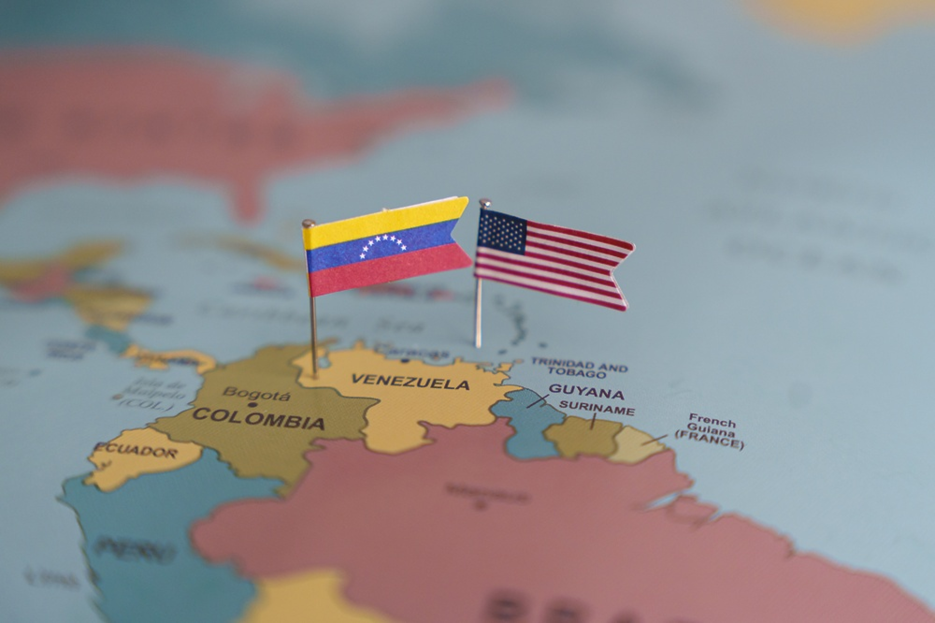 Инвестиционните фирми се присъединяват към надпреварата на Доналд Тръмп за венецуелски петрол за 100 милиарда долара