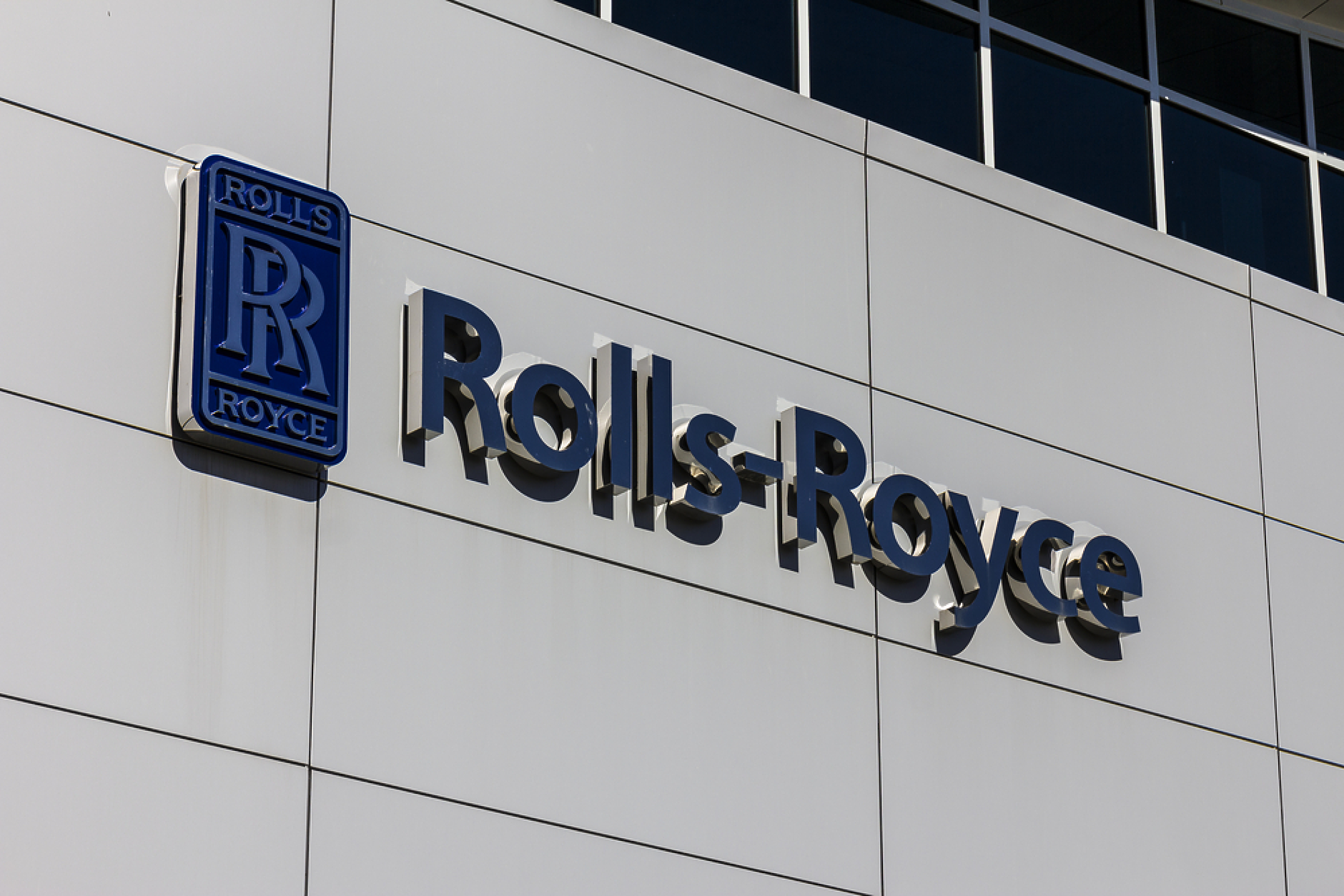 Rolls-Royce сключи сделка за изграждане на малки ядрени реактори в Швеция