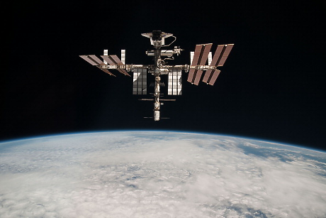 Астронавти на NASA излизат в открития космос за ремонт на Международната станция