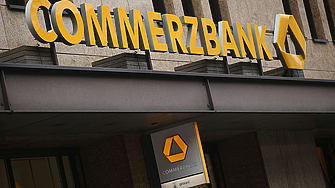 Италианската банка UniCredit си осигури 47 6 дял в Commerzbank