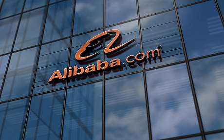 Alibaba съди американското правителство заради обвинения във връзки с китайската армия