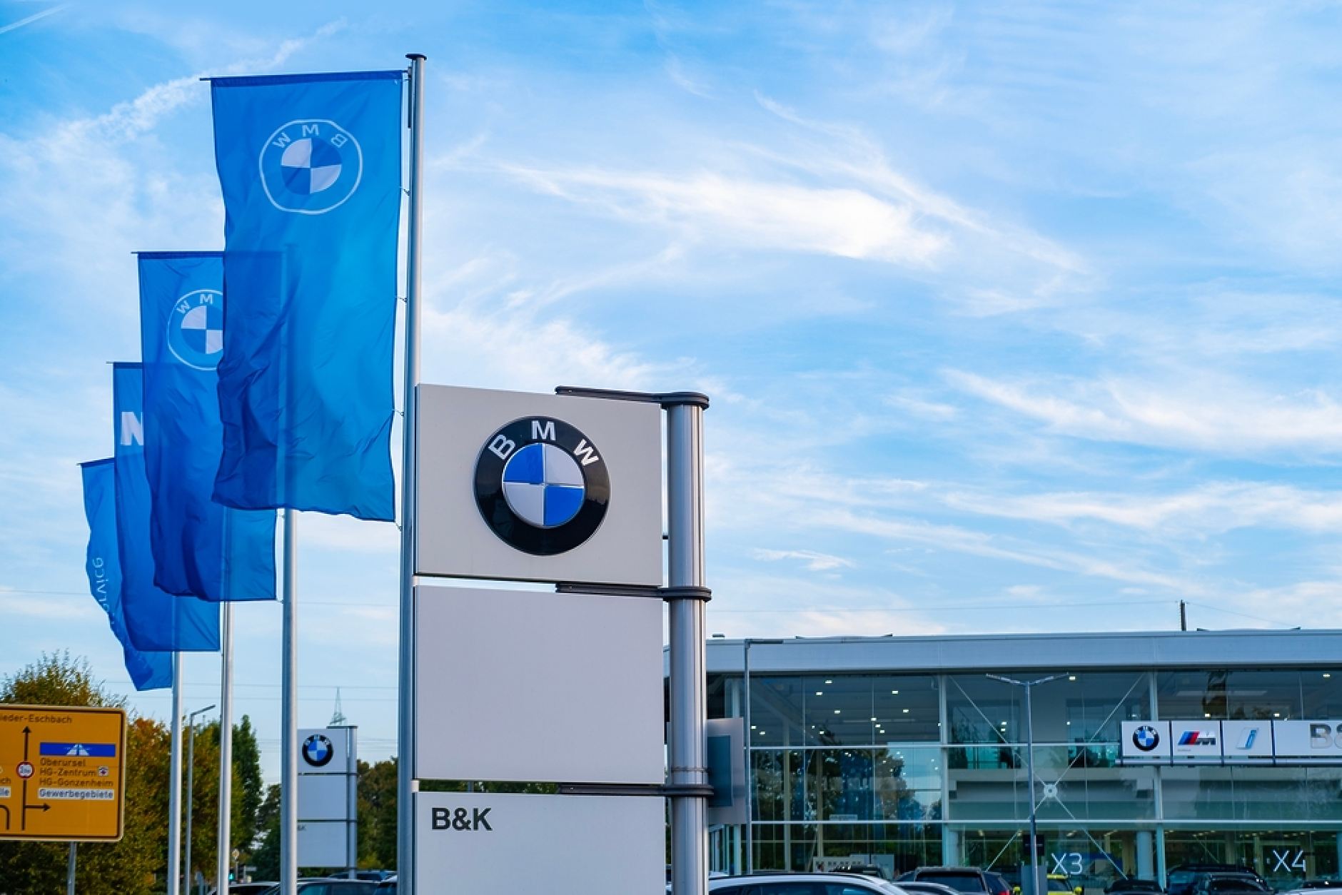 BMW търси обрат в Китай, но местните производители вече диктуват темпото