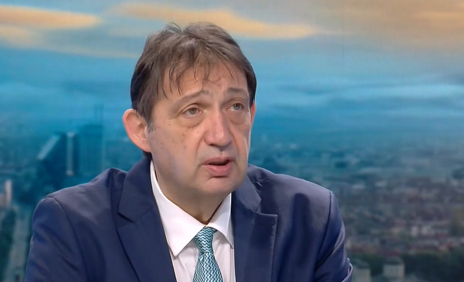 Шишков: Държавата е раздавала аванси за строителство на пътища, без да има проекти за тях