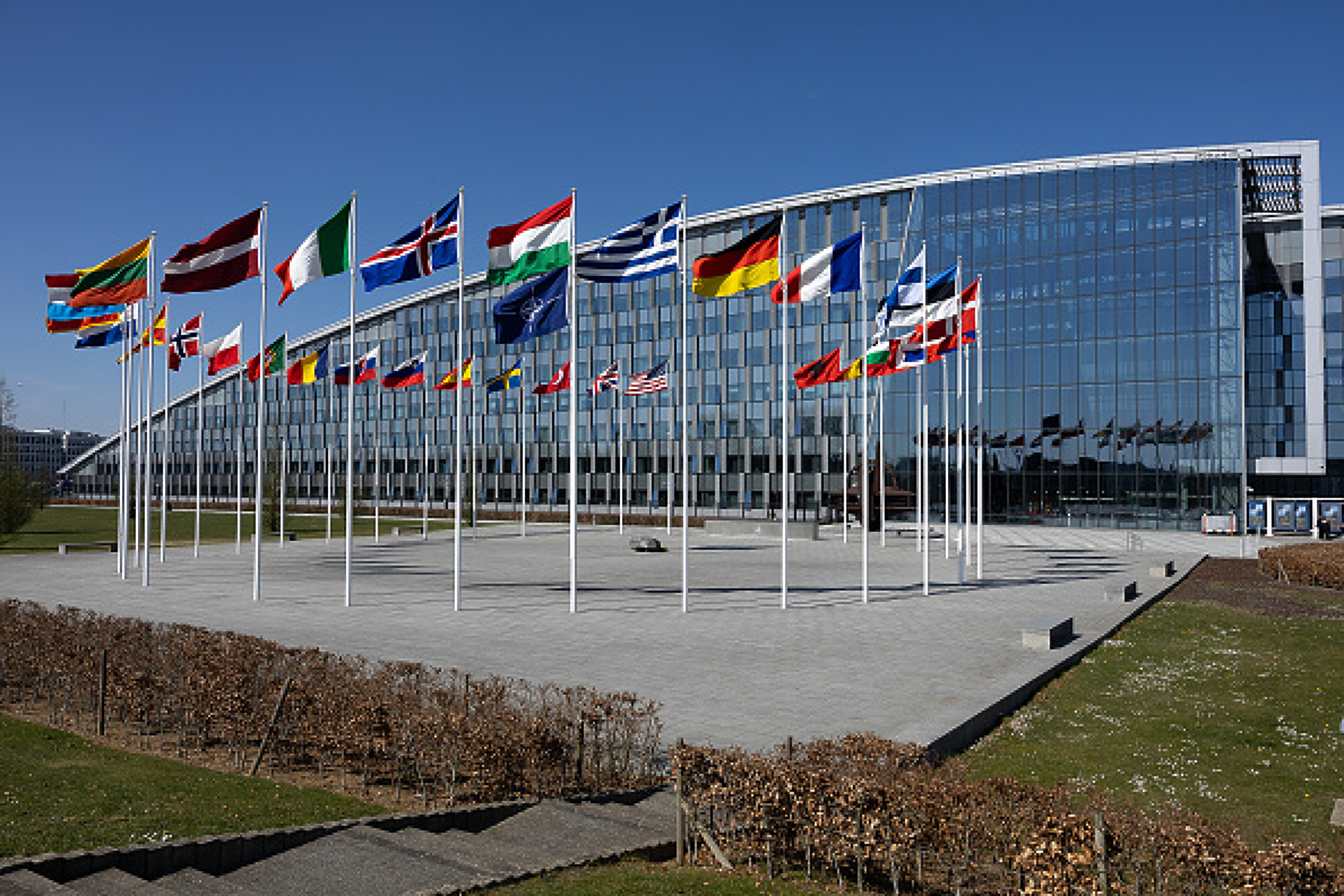  Стажантка в щабквартиранта на NATO в Брюксел е арестувана за шпионаж
