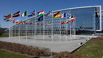 Стажантка в щабквартирата на NATO  в Белгия с канадско гражданство