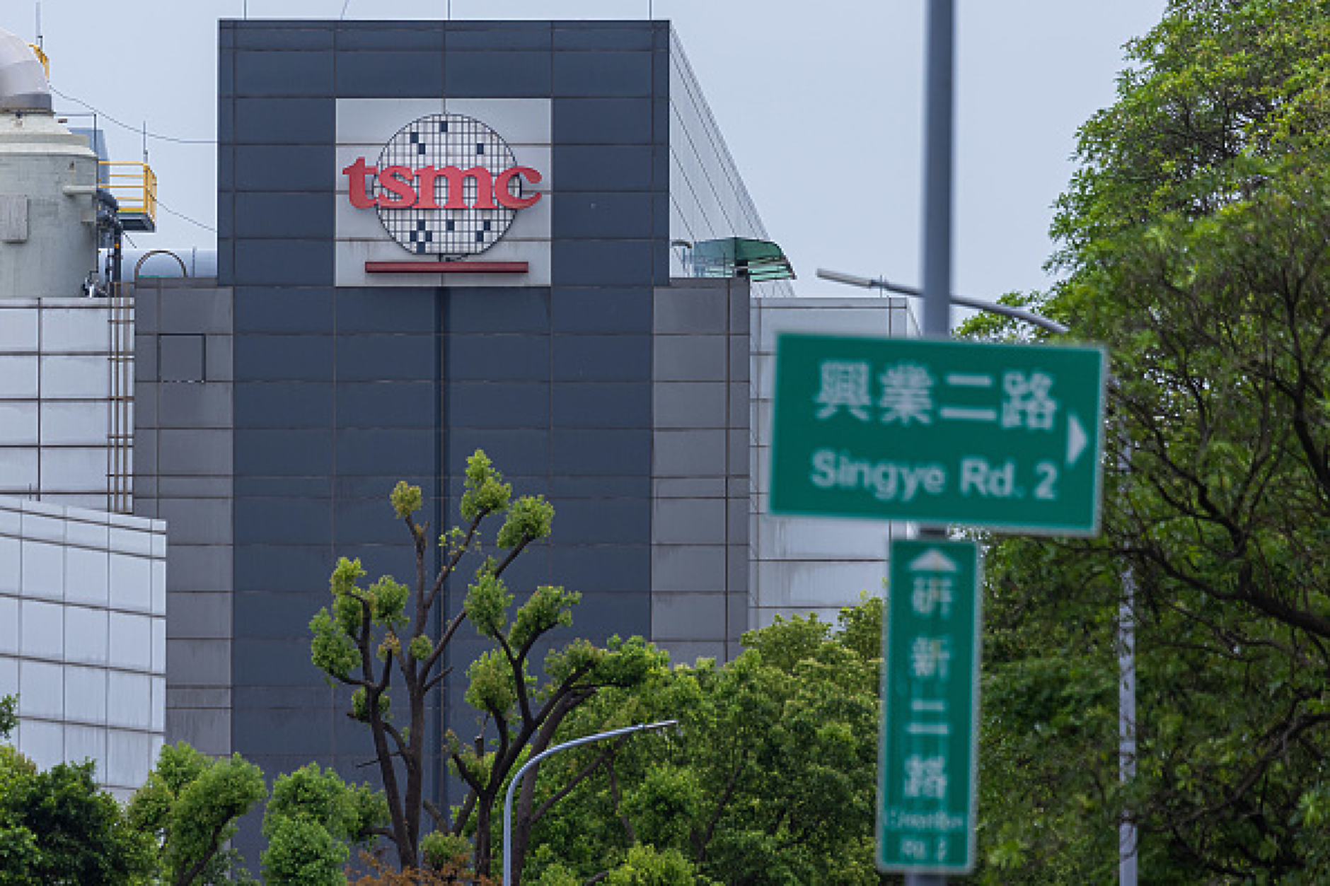  Nikkei: Гигантът TSMC ще повиши цените на чиповете с 10% през 2027 г.