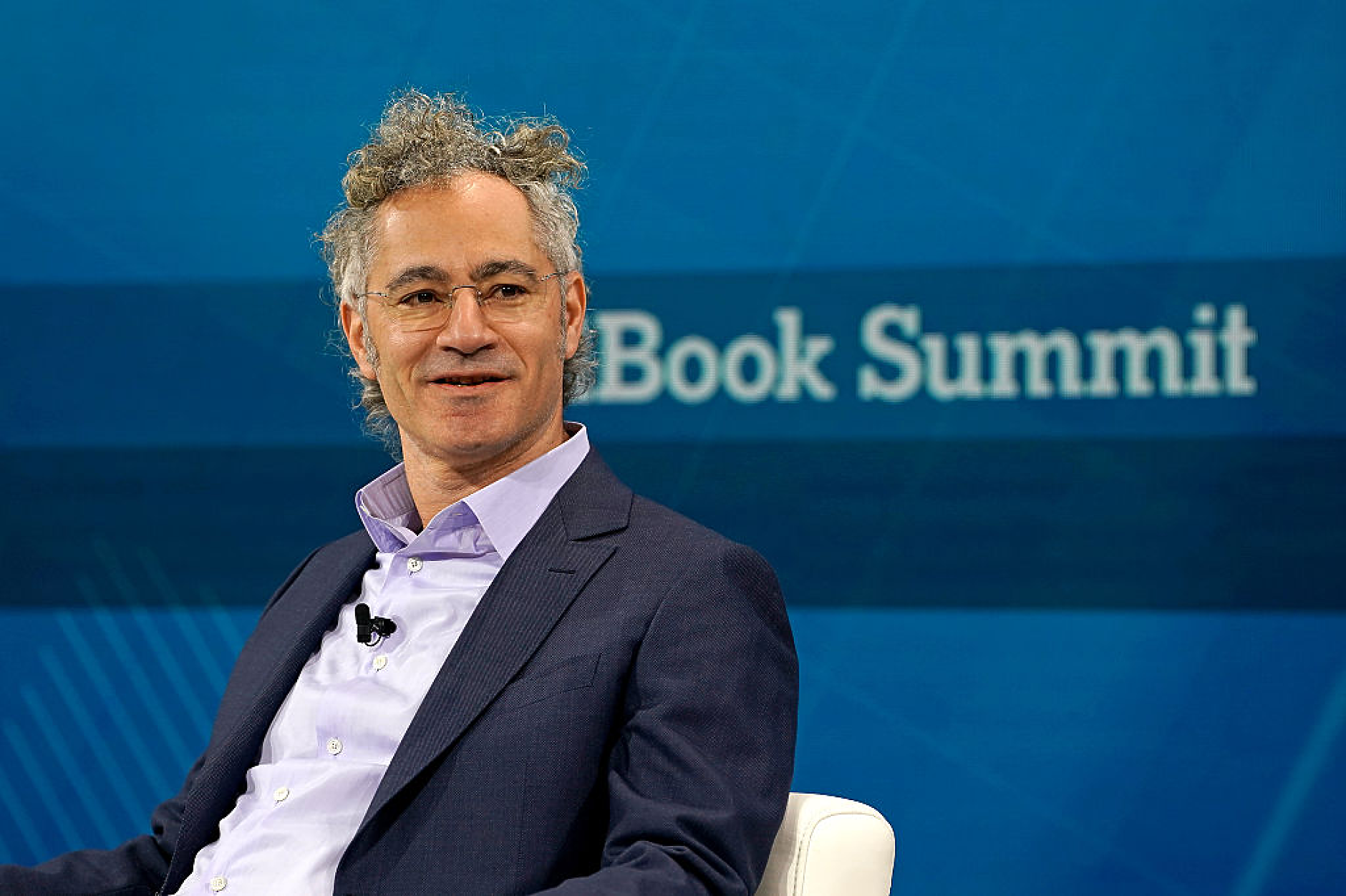 Шефът на Palantir Алекс Карп нарече AI индустрията „марксистка“