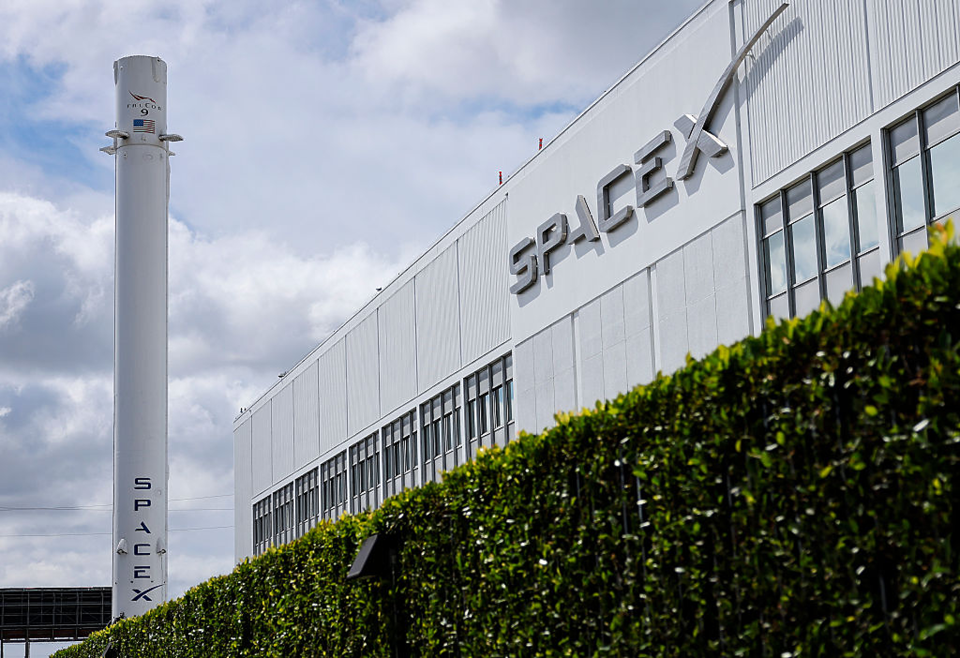 Разходите на SpaceX за изкуствен интелект изнервят Уолстрийт, въпреки обещанията за бърза възвръщаемост