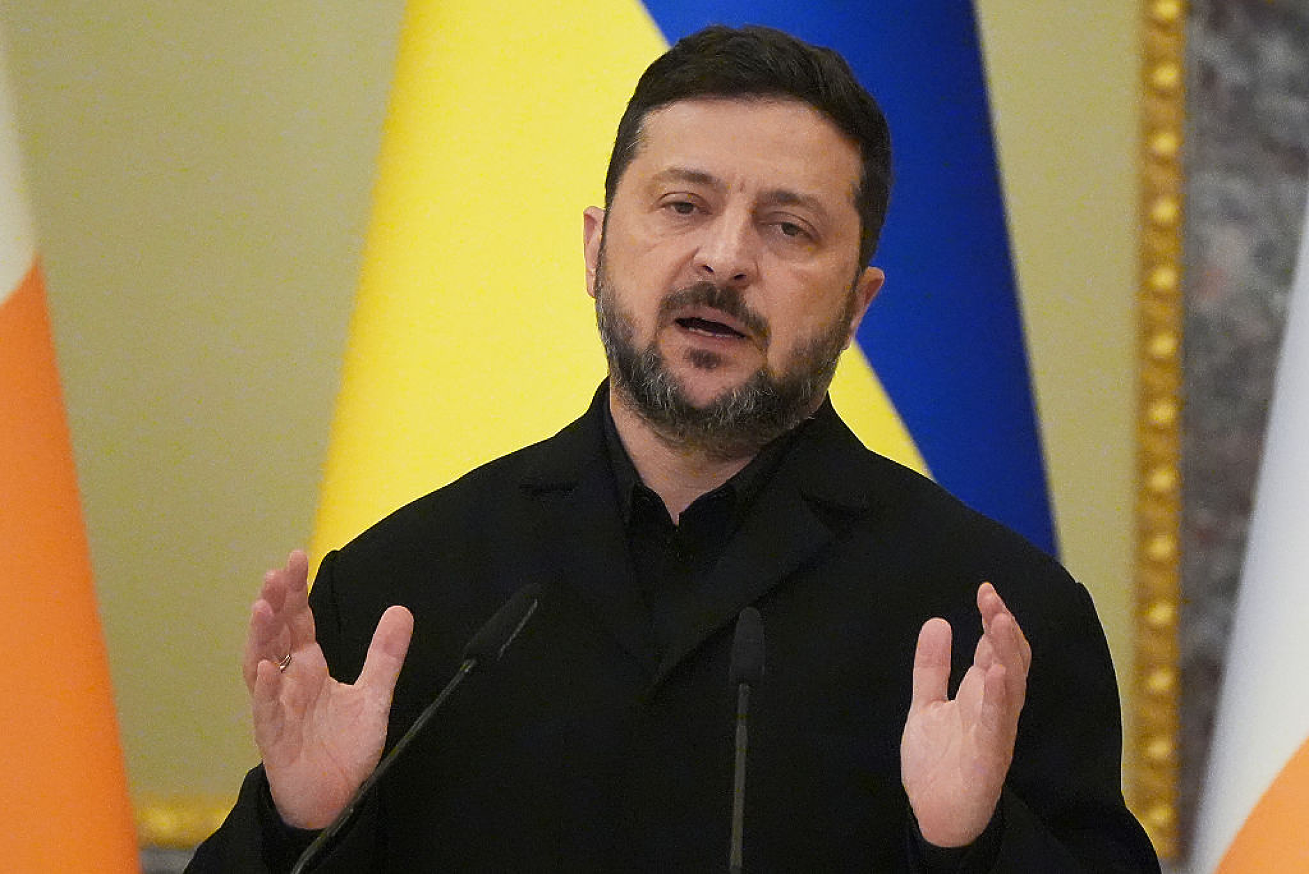Зеленски в Белия дом: Украйна иска повече защита срещу руските ракетни удари