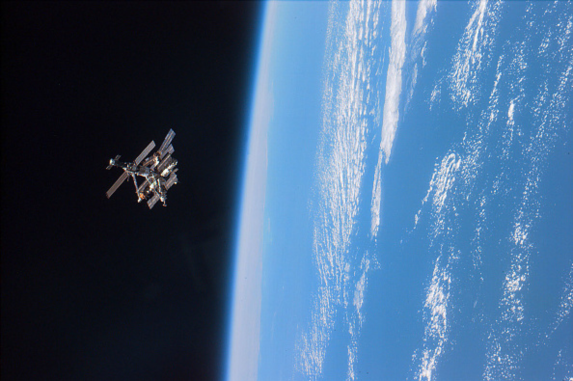 „Ловец“ на космически апарати на NASA се повреди, докато се опитва да спаси обсерватория