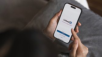 Години наред LinkedIn беше мястото където потребителите се хвалят с