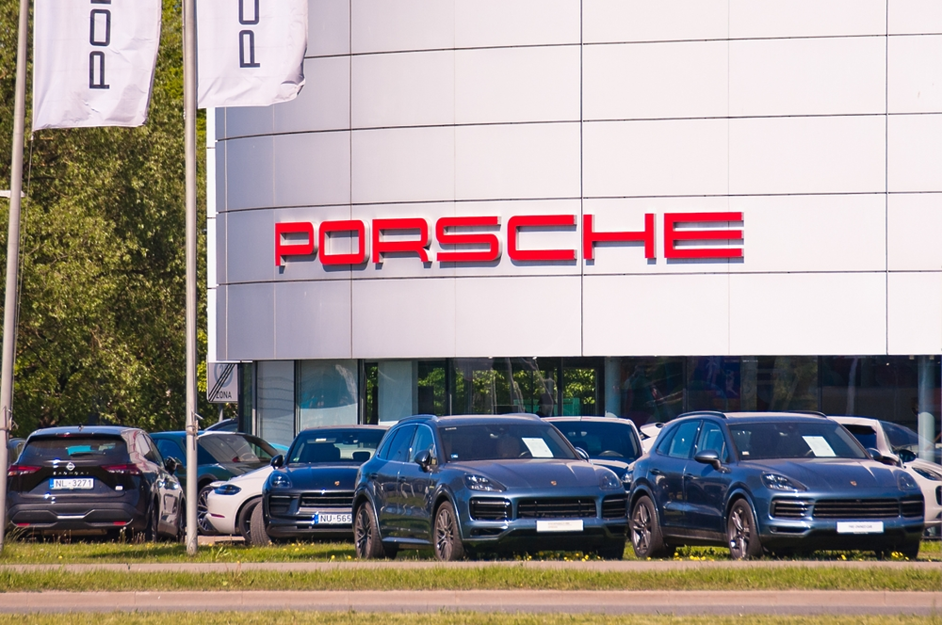 Porsche ще съкрати още 5000 работни места до 2035 г.