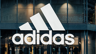 Рекорден спад в акциите на Adidas